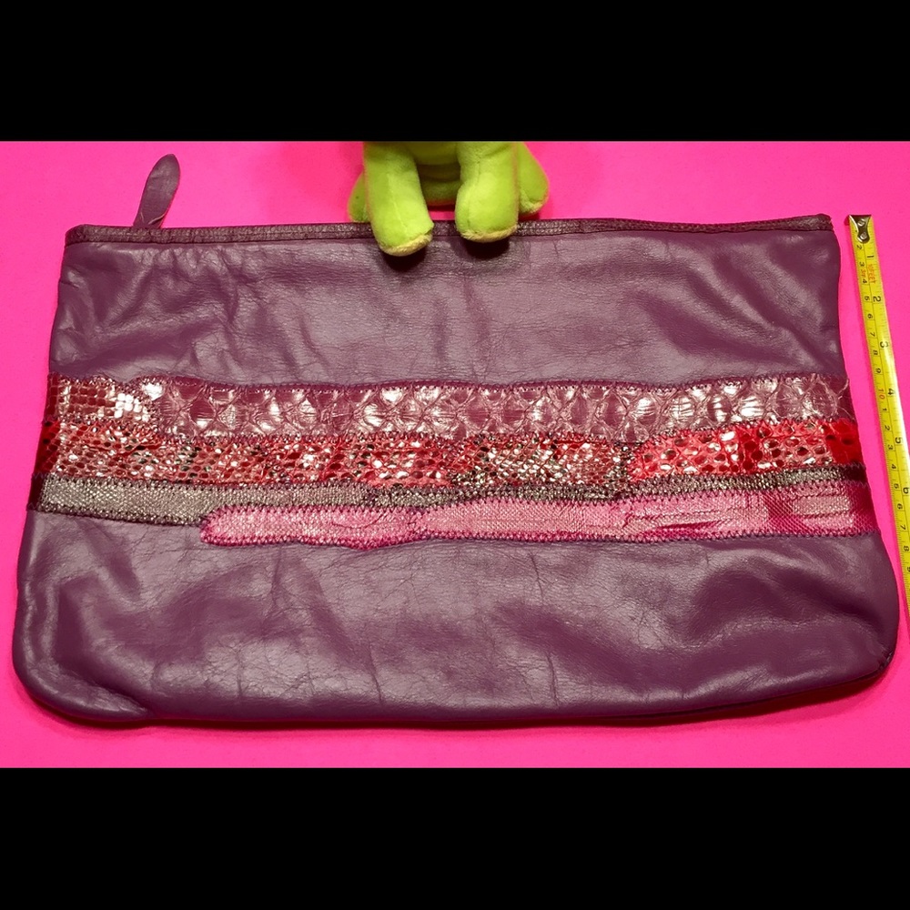 VASILIS FOR TROTTING PURPLE LEATHER LGE CLUTCH 💜